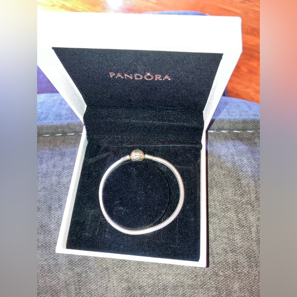 Pandora Moments Snake Bracelet - Picture 2 of 5